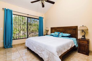 3 chambres, lit parapluie, Wi-Fi gratuit, draps fournis
