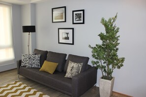 TV - Cosmo Santa Fe is suited for both business and leisure travelers. (México D.F.)