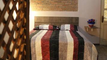 1 bedroom, iron/ironing board, internet, bed sheets