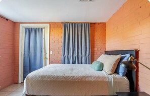 1 bedroom, iron/ironing board, free WiFi, bed sheets