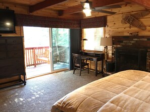 3 bedrooms, desk, iron/ironing board, travel cot - Upscale décor, new spa, slope views, 4 min to Bear (Big Bear Lake)