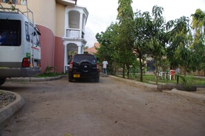 Property grounds - Utulivu2016 homestay,  (Arusha)