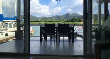 2BR Villa contemporánea en Jolly Harbour