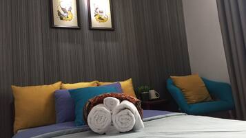 3 habitaciones, escritorio, tabla de planchar con plancha y wifi