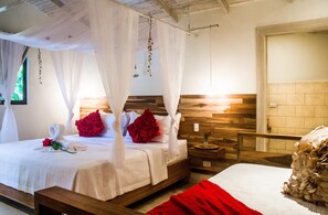 1 bedroom, WiFi, bed sheets - Honeymoon Bungalow in Banana Beach with AC, High Speed Wifi, Kitchen, Patio (Cobano)