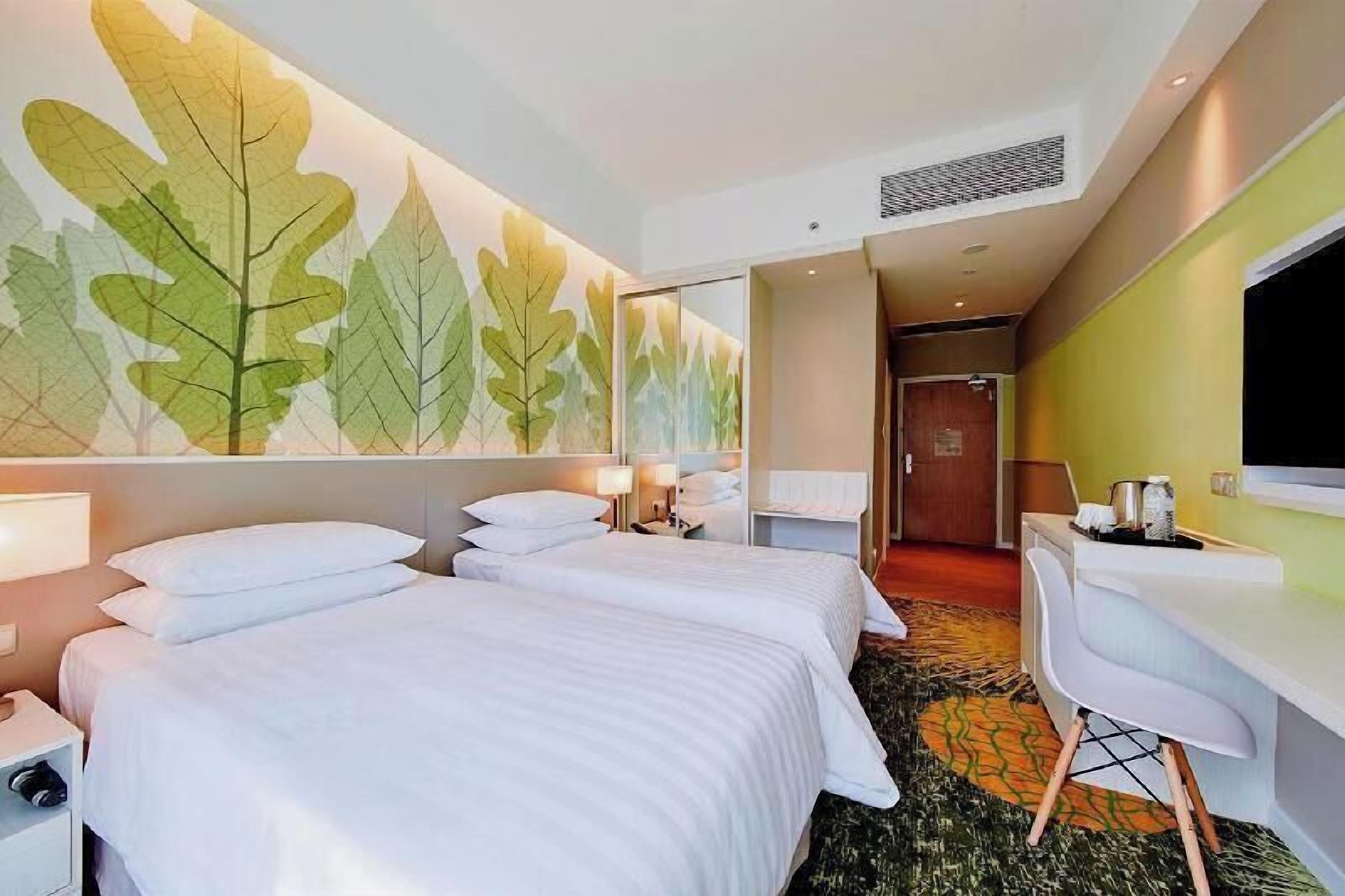 In-room safe, individually furnished, desk, laptop workspace