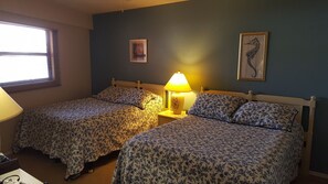 1 bedroom, desk, iron/ironing board, free WiFi