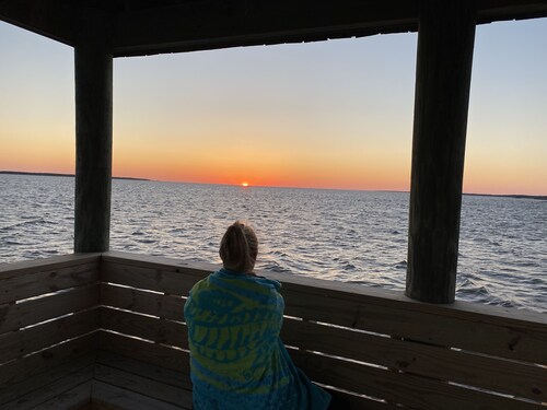 Beautiful house on golf course with amazing sunset views and Beach Club access