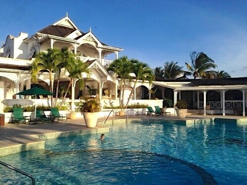 Beautiful Villa with Stunning Sea View. Two pools, floodlit tennis/padel, gym.