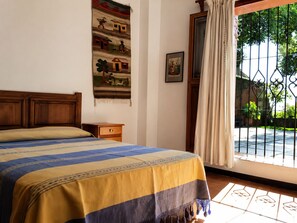 2 bedrooms, desk, iron/ironing board, free WiFi - Beautiful apartment located just a 10-minute walk from the Zócalo. (Oaxaca)