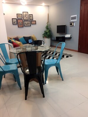 Dining - THE ROOM NEARBY LAKE (Hồ Chí Minh)