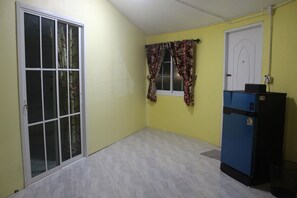 Living area - Demy Home (Suan Phueng)
