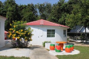 Free WiFi - Demy Home (Suan Phueng)