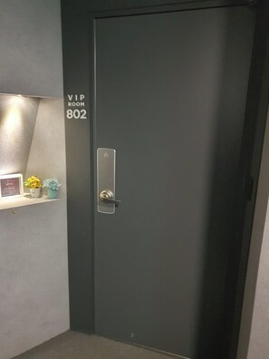 Deluxe Quadruple Room, 2 Double Beds, Non Smoking, City View | Desk, soundproofing, free WiFi, bed sheets - Ehwa in Myeongdong (Seoul)