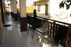 Balcony - Kubu B'dauh Homestay (Legian)