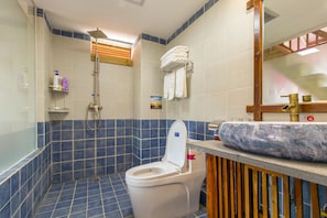 Familienzimmer | Badezimmer