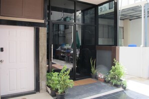 บริเวณภายนอก