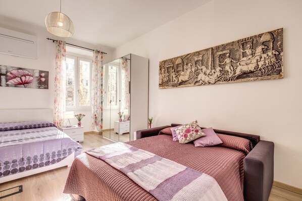 Junior Studio Suite, 1 Bedroom - Life in Rome B&B (Rome)