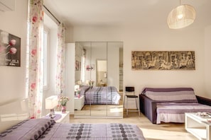 In-room safe, iron/ironing board, free WiFi - Life in Rome B&B (Rome)