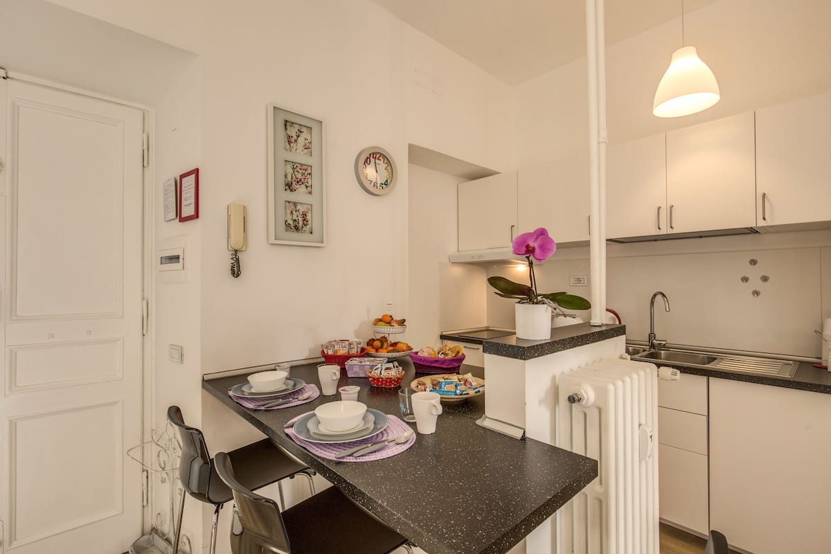 Suíte estúdio júnior, 1 quarto | Cozinha privada | Micro-ondas em uma área comum