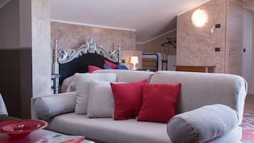 Familien-Suite, Terrasse | Hochwertige Bettwaren, Schreibtisch, kostenloses WLAN, Bettwäsche