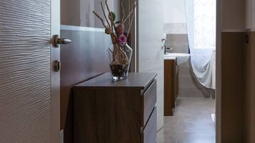 Superior Triple Room | Premium bedding, desk, free WiFi, bed sheets