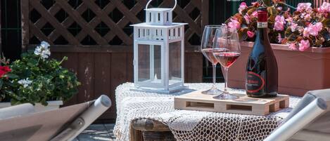 Family Suite, Terrace | Premium bedding, desk, free WiFi, bed sheets