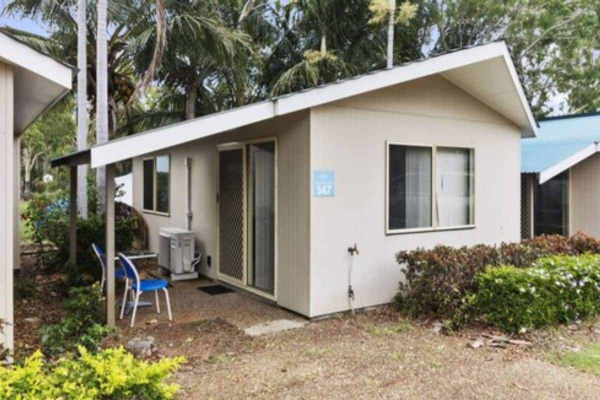 Economy Studio Cabin | Terrace/patio