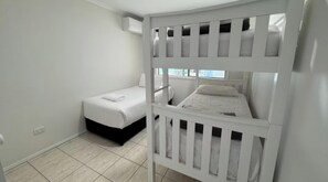 Superior 2 Bedroom Cabin - Sleeps 5 | Free WiFi, bed sheets - Discovery Parks - Coolwaters Yeppoon (Kinka Beach)