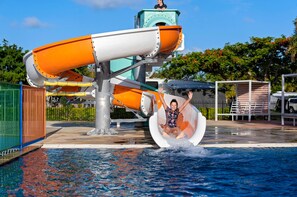 Water park - Discovery Parks - Coolwaters Yeppoon (Kinka Beach)