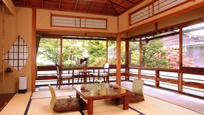 Phòng 2 giường đơn Superior, phòng tắm dùng chung, quang cảnh vườn (Japanese-style) | Truy cập Internet không dây miễn phí 