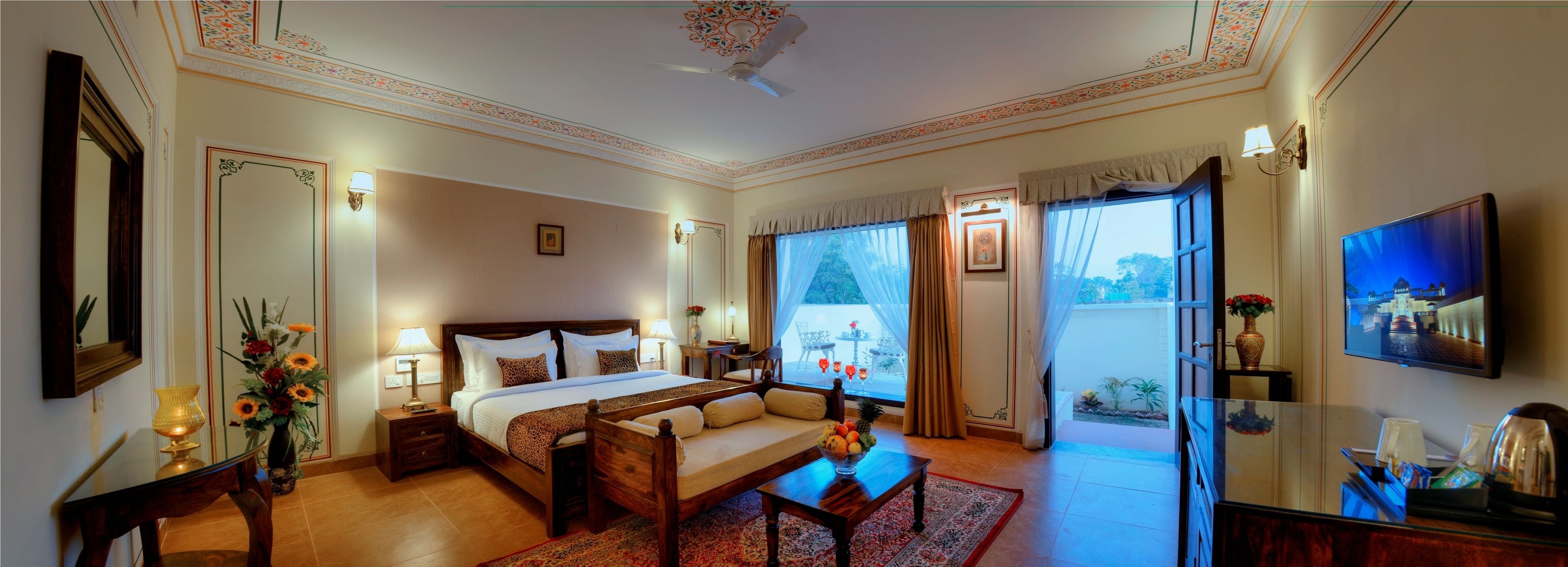 Premium bedding, minibar, in-room safe, desk