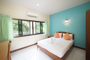 Standard Villa | Desk, laptop workspace, blackout drapes, free WiFi - VP Resort (Khlong Thom)