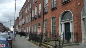 Front of property - Mountjoy Sq City Centre Accommodation (Dublin)