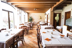 Daily continental breakfast for a fee - Agriturismo Il Cascinale (Treviso)