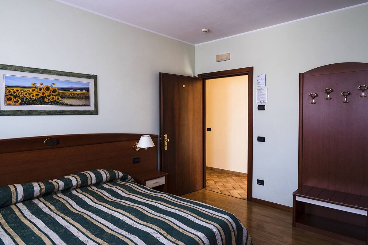 Chambre Double | Minibar, bureau, Wi-Fi gratuit, draps fournis