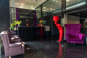 Reception - Sovereign Group Hotel (Bangkok)