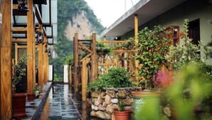 Unclassified image, 5 of 126, button - Zhangjiajie One City One Inn (Zhangjiajie)
