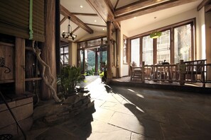 Interior - Zhangjiajie One City One Inn (Zhangjiajie)