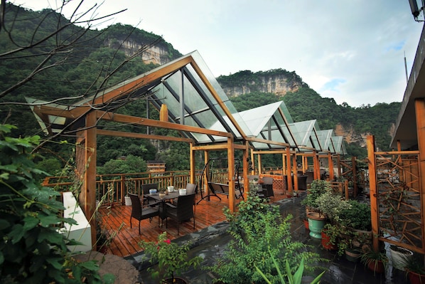 Terrace/patio - Zhangjiajie One City One Inn (Zhangjiajie)