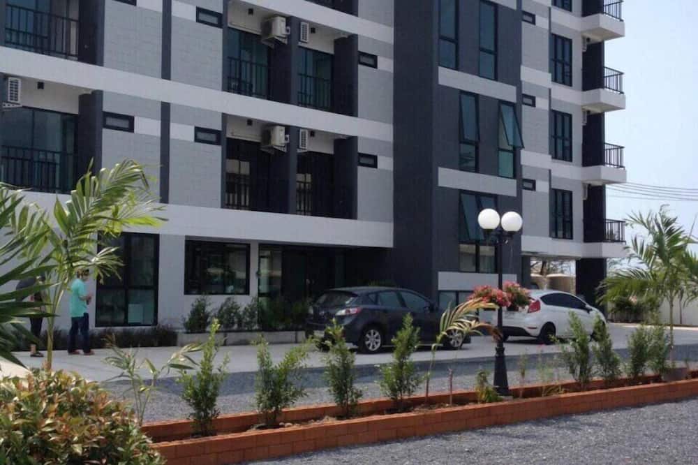 Promsook Apartment
