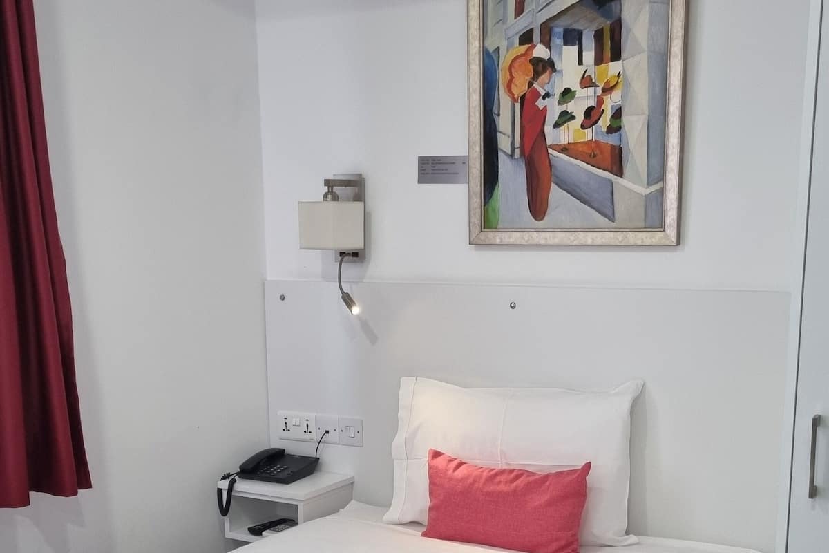 Phòng đơn tiện nghi đơn giản, quang cảnh sân vườn | Bộ trải giường bằng vải cotton Ai Cập, bộ đồ giường cao cấp 