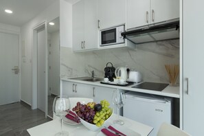 Private kitchenette - Art & Wine Boutique Hotel (Larnaca)