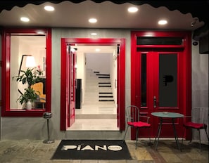 Property entrance - Piano Hotel (Izmir)