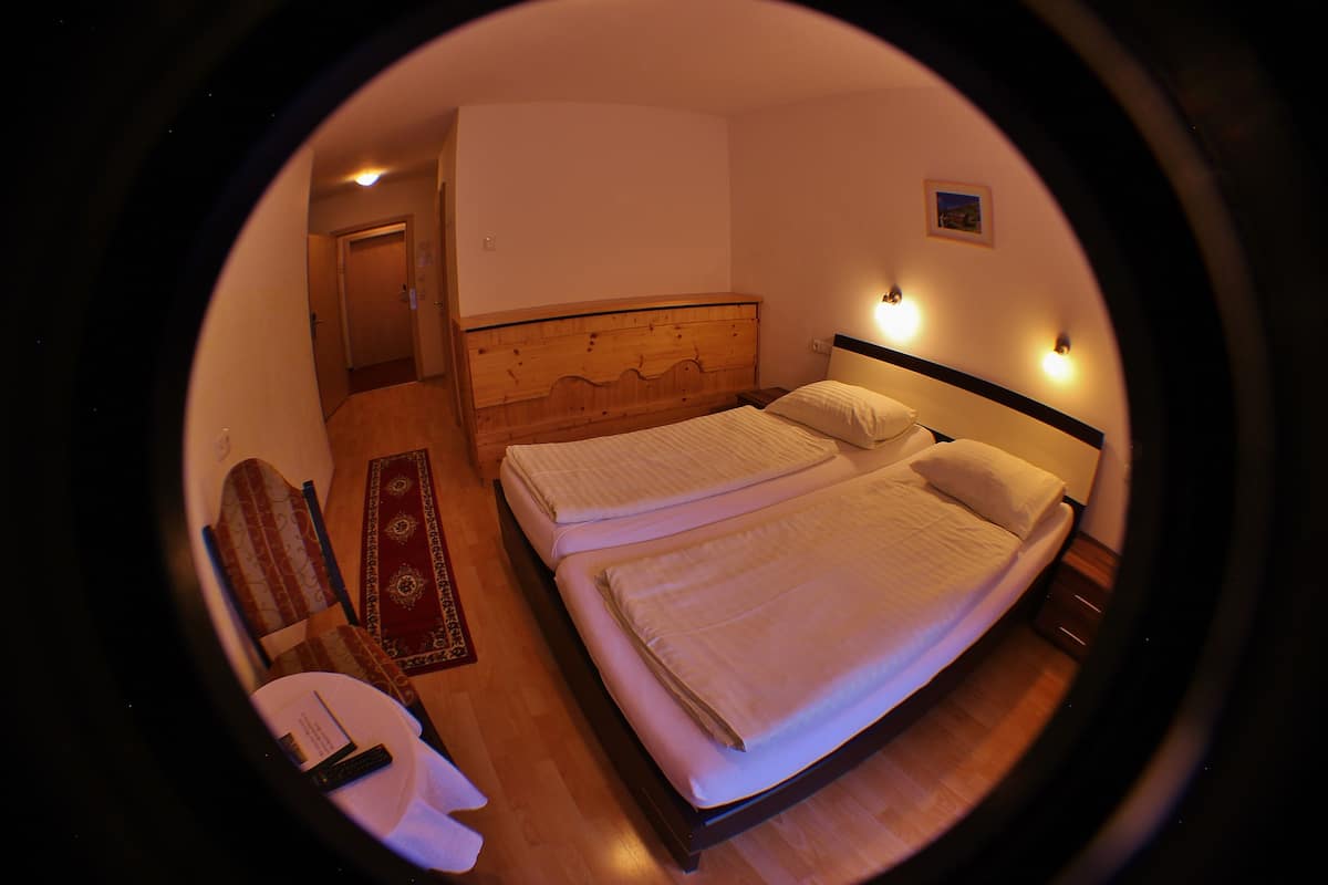 Business-Vierbettzimmer, barrierefrei
