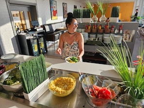 Free daily buffet breakfast