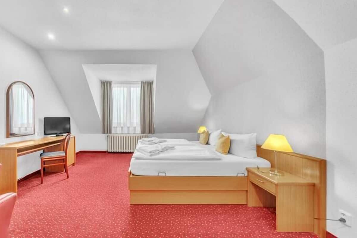 Chambre Confort Double ou avec lits jumeaux