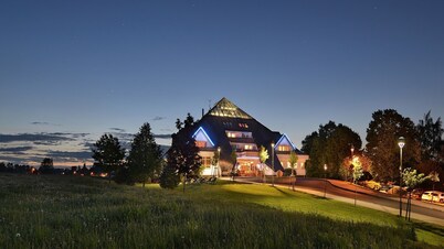 Lázeňský Hotel Pyramida I