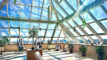 Sauna, steam room, aromatherapy, hot stone massages, sports massages