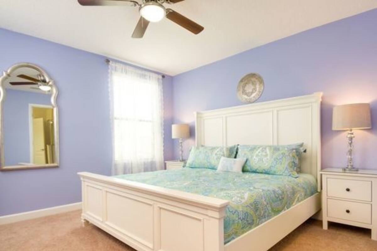Room (Entire Home) | 9 bedrooms, iron/ironing board, WiFi (free), bed sheets